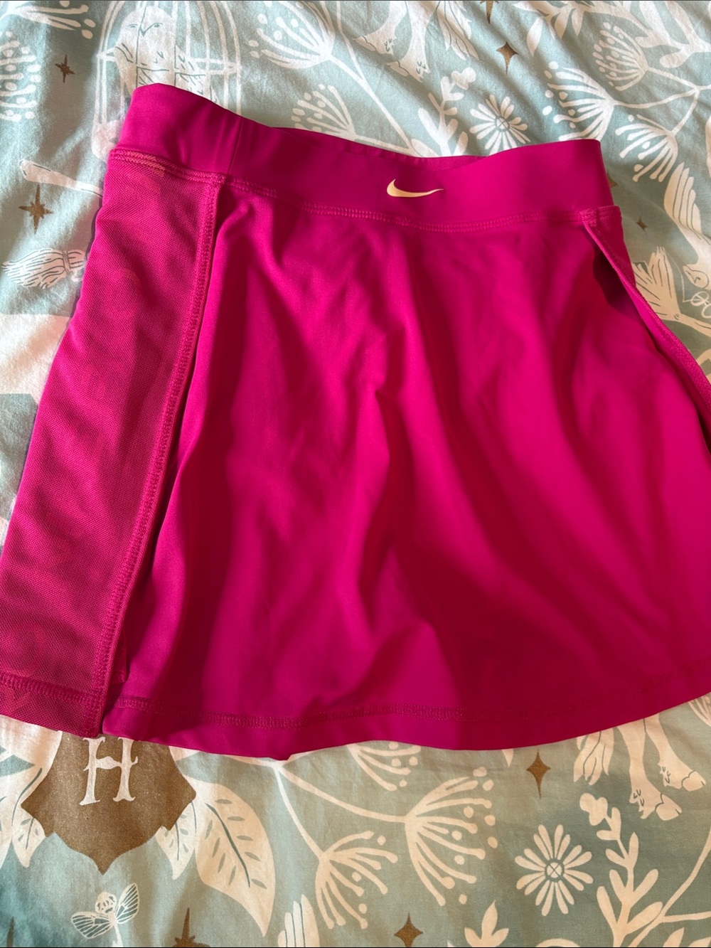 Nike Women’s Hot Pink Athletic Skort XS
